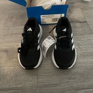 Adidas toddler shoes size 11